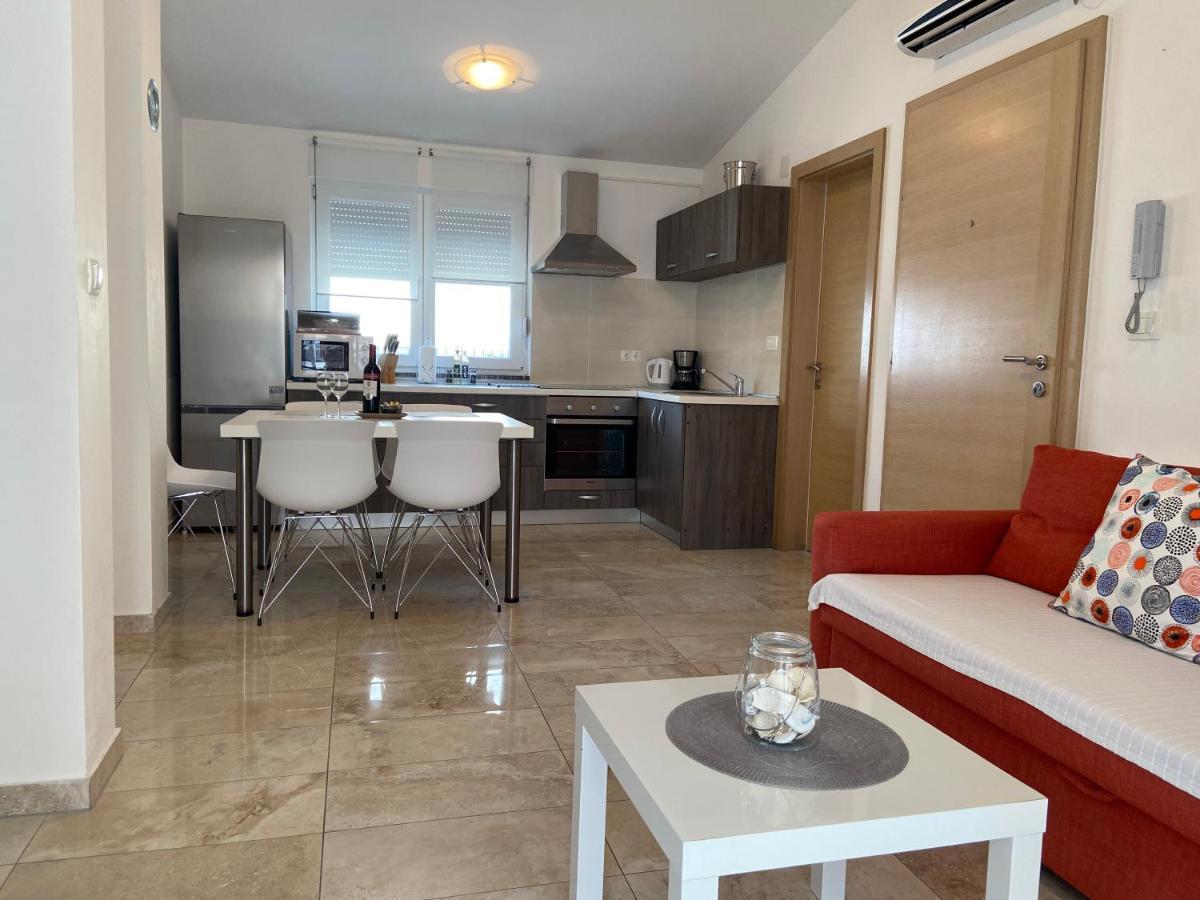 Apartmani Villa Adriatic Вир Экстерьер фото