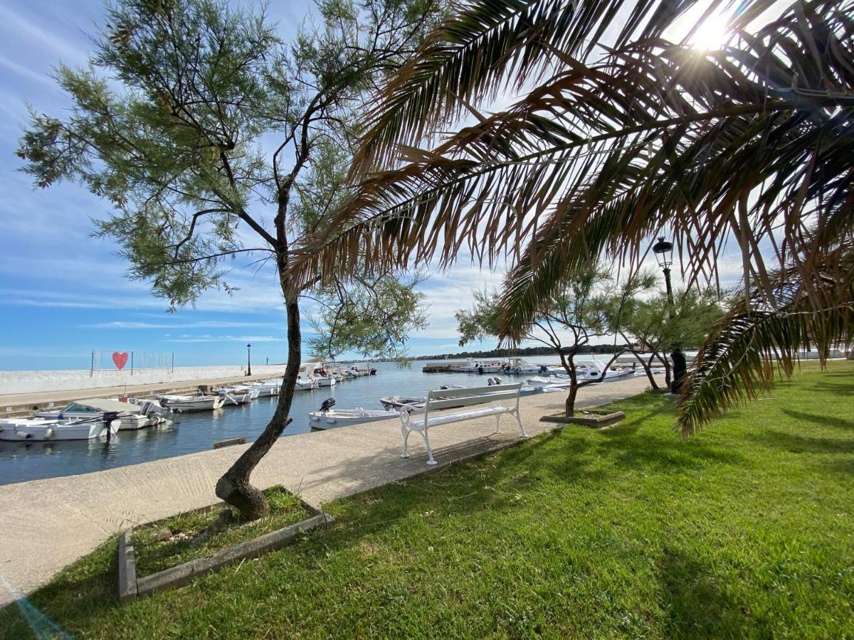 Apartmani Villa Adriatic Вир Экстерьер фото