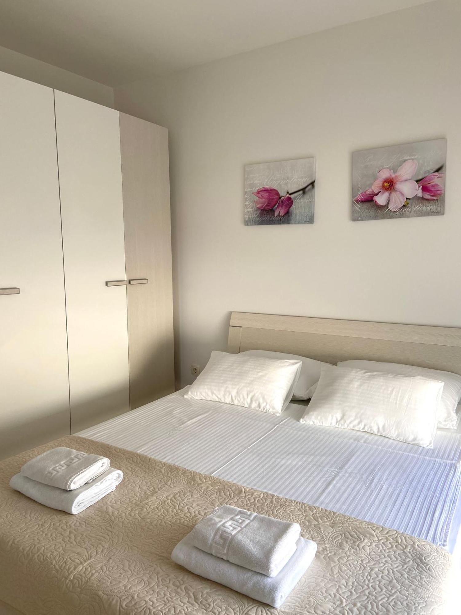 Apartmani Villa Adriatic Вир Экстерьер фото