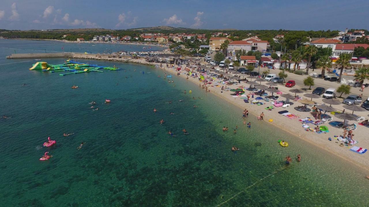 Apartmani Villa Adriatic Вир Экстерьер фото